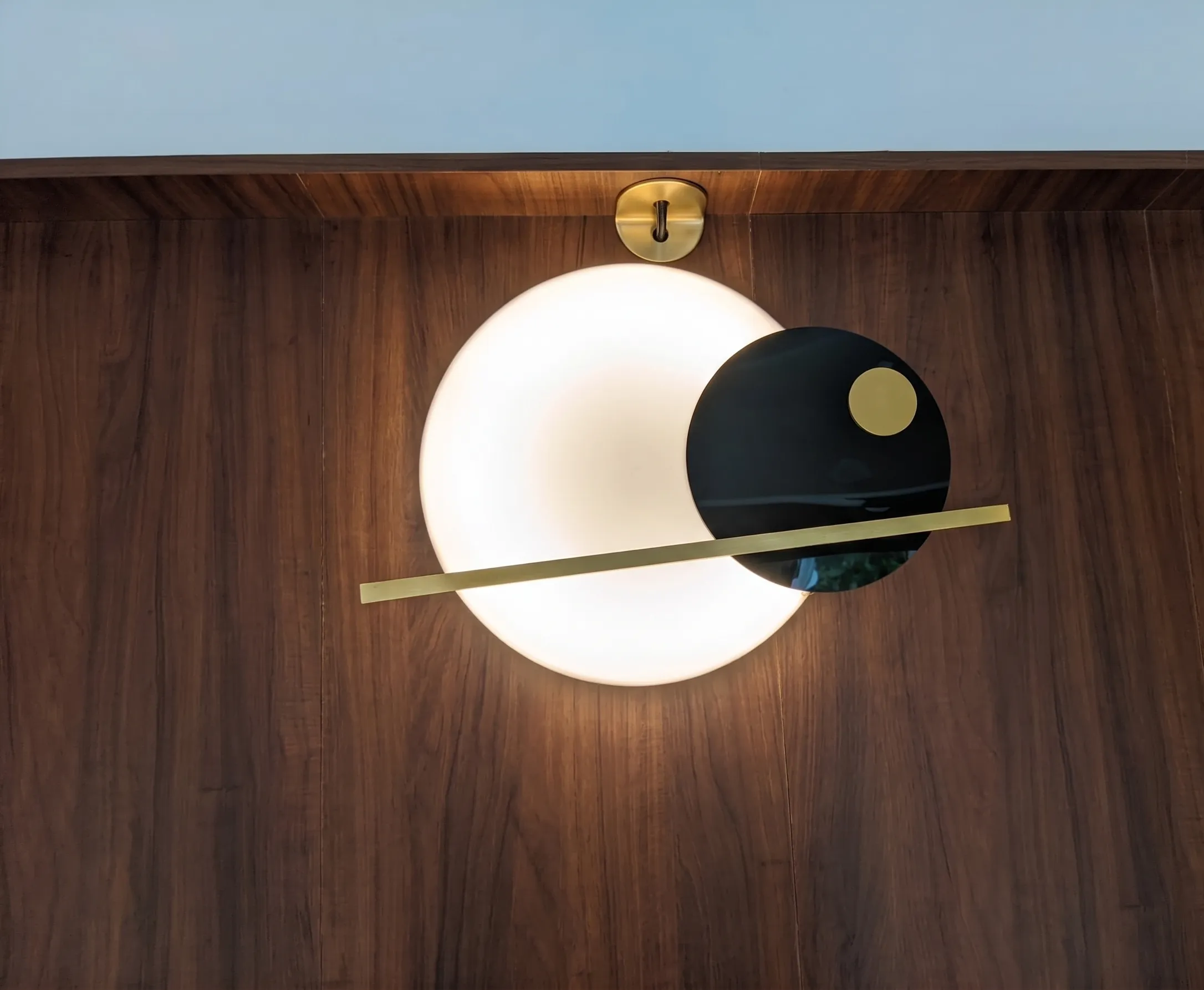 Bug Wall Decor Lamp view 3